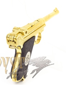 Золотой пистолет Люгер P08 украшенный