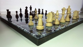 Шахматы стеклянные с монограммой инициалов