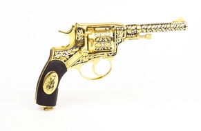 Сувенирный Револьвер " Буденовец "